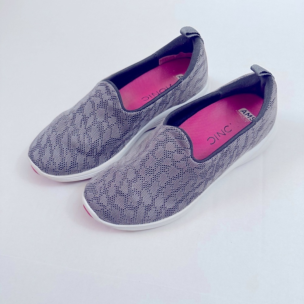Vionic 331 hydra slip on gray comfort sneakers size 7.5